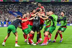 三亿体育体育在线-葡萄牙队为晋级欧洲杯决赛全力以赴