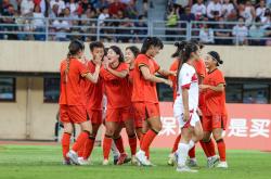 三亿体育体育新闻-阳光女足展翅飞翔！斯洛伐克晋级女子世界杯八强的简单介绍