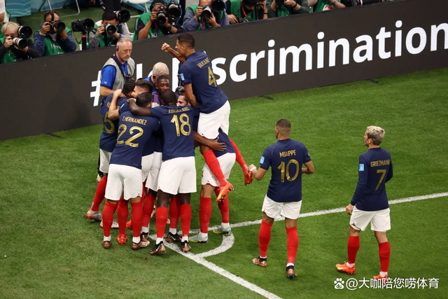 法国创下神奇战绩进入四强