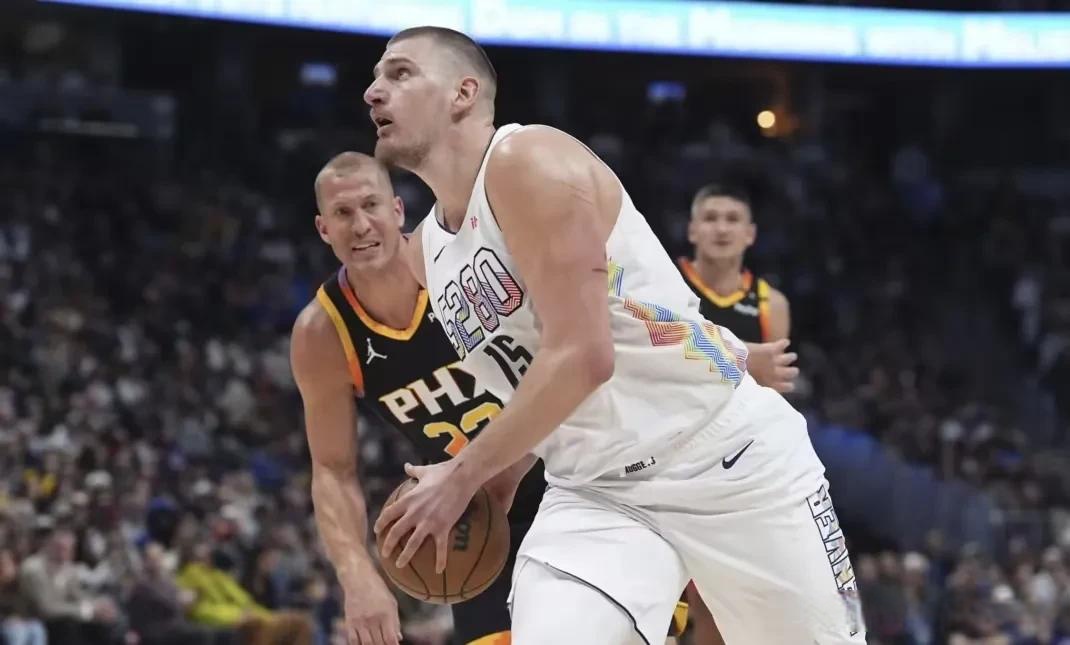 太阳惜败掘金,约基奇砍下27+11 太阳惜败掘金,约基奇砍下27+11