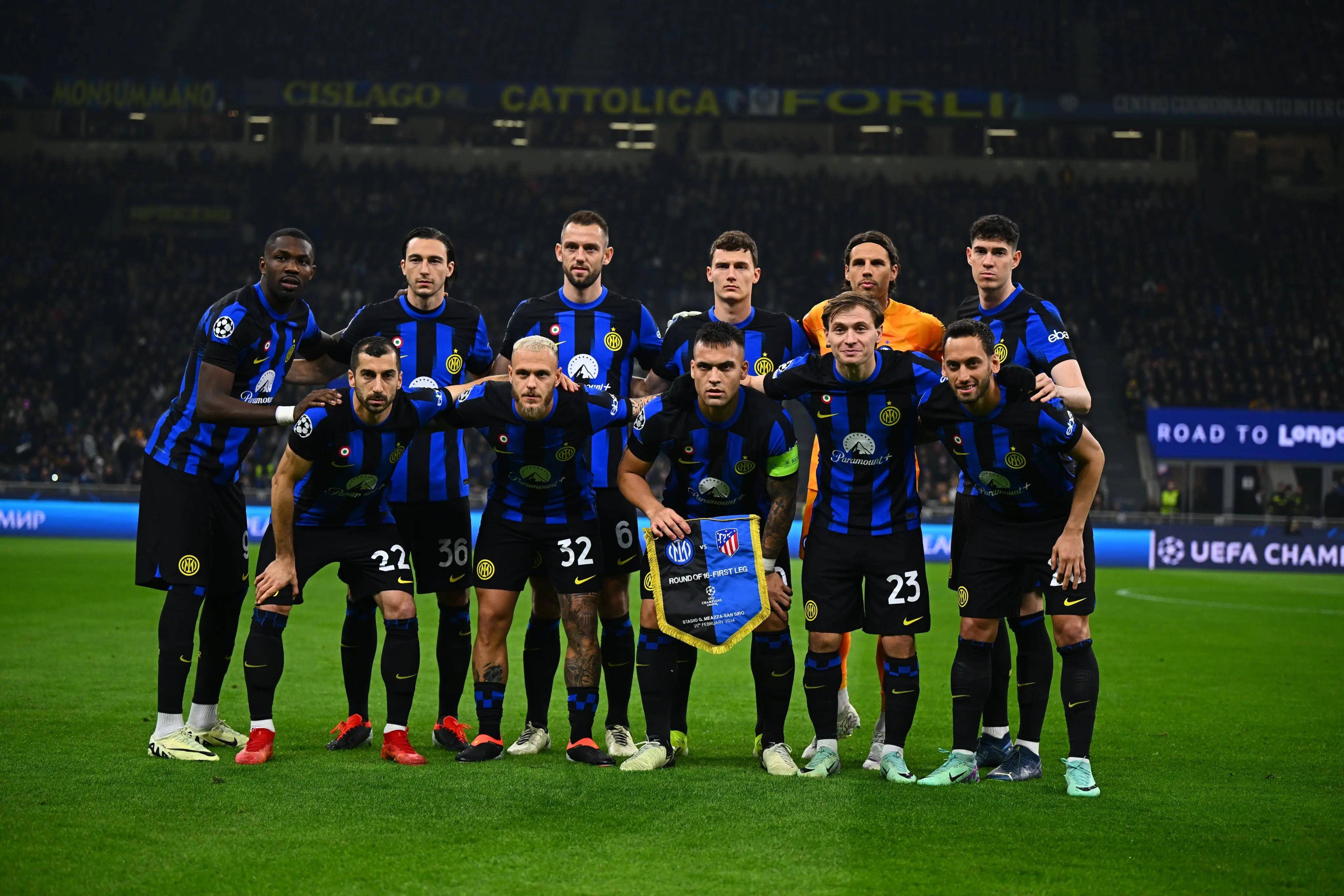 包含多特蒙德主场逼平，德国足球联赛积分榜上升的词条