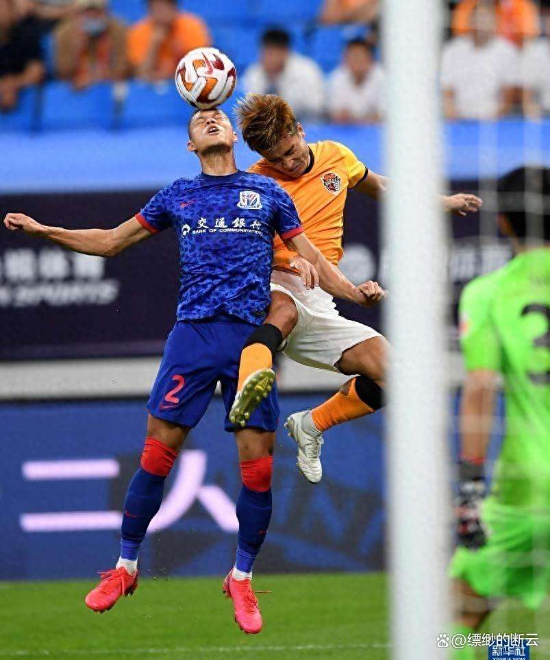 中超联赛战局激烈，球队实力对决令人期待